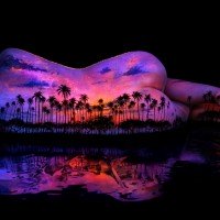 Bodyscapes: Black light body painting that beautifully glows in the dark